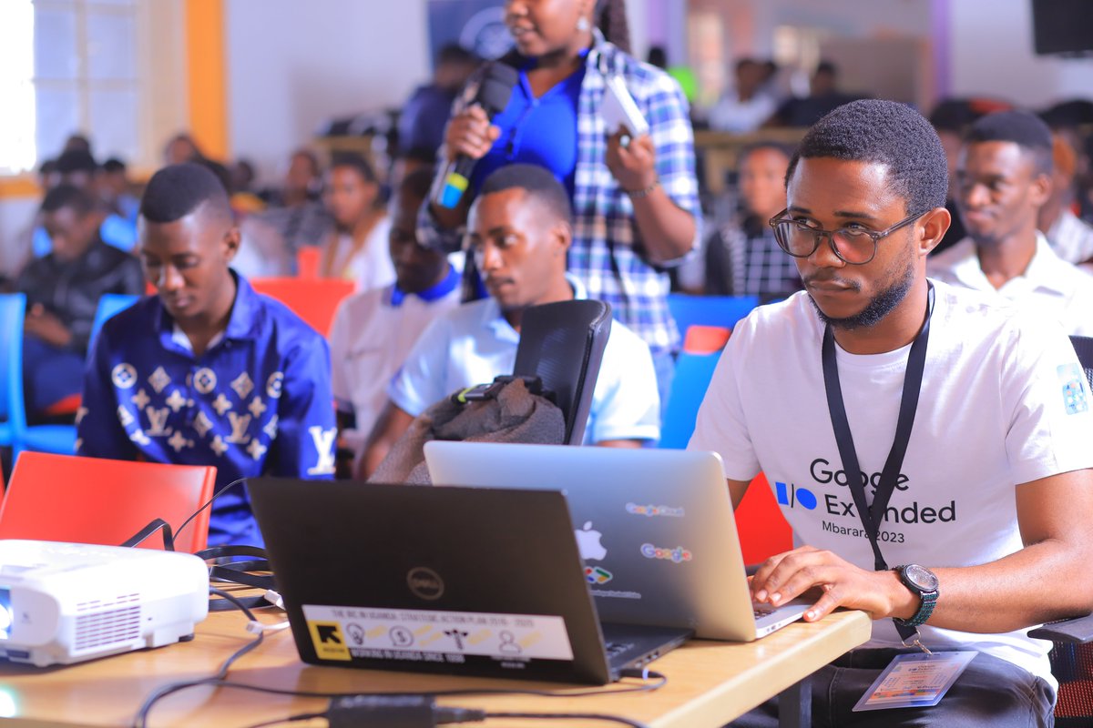 Collins Mesue (<a href="/mesuecollins/">Mesue Collins</a>), the Lead for GDSC Kampala International University taking us through a hands-on session on "Building Beautiful Android Apps With Jetpack Compose and Material 3" at #IOExtendedMbarara23.