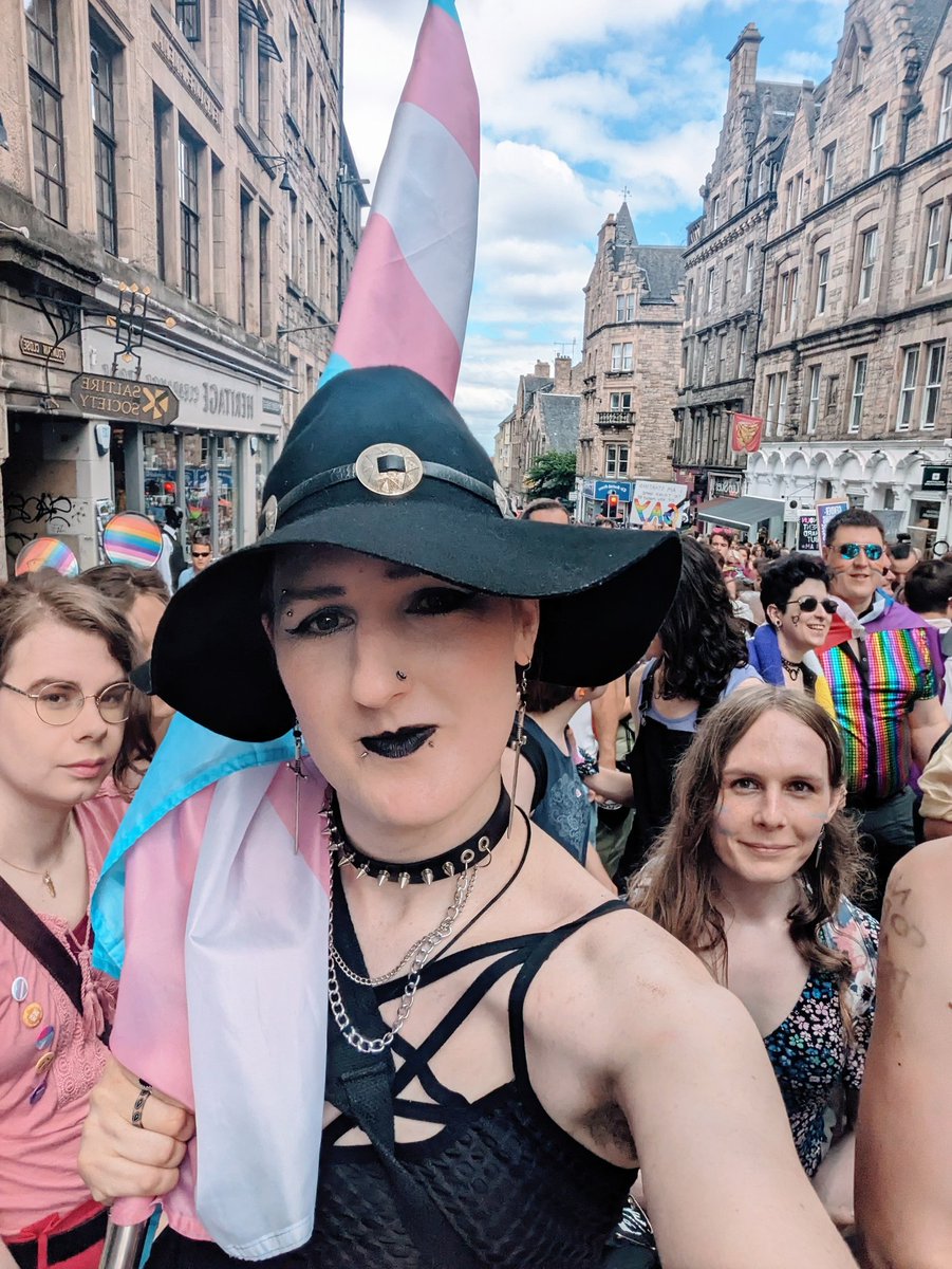 Gothest cowgirl at #EdinburghPride today 🖤