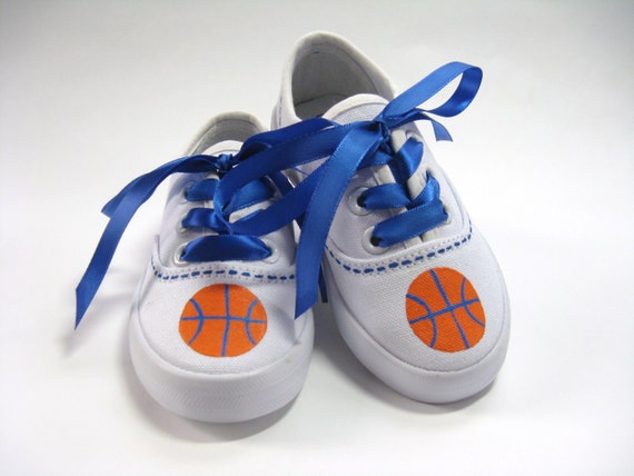 boygirlboygirldesign (@boygirlboygirld) on Twitter photo Basketball Shoes, Sports Team tinyurl.com/ye3np5fl via <a href="/EtsySocial/">EtsySocial</a> #etsymntt #etsysocial #basketballshoes #handpainted Basketball Shoes, Sports Team tinyurl.com/ye3np5fl via <a href="/EtsySocial/">EtsySocial</a> #etsymntt #etsysocial #basketballshoes #handpainted