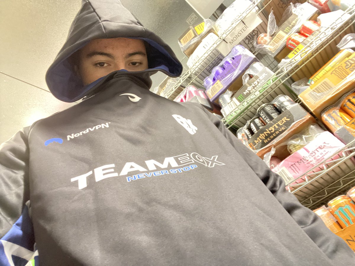 This hoodie showed up at my door yesterday. @team_eqx @cloudy_fps 

Yes, I’m in the cooler cause well, it’s 80 degrees.