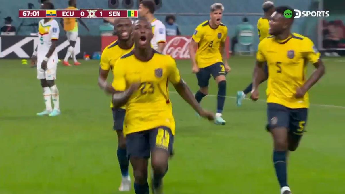 ciyiei's tweet photo. si eres ecuatoriano y dices que este no fue el gol que mas gritaste en tu vida seguro estas mintiendo. https://t.co/V9MZfNuCmK