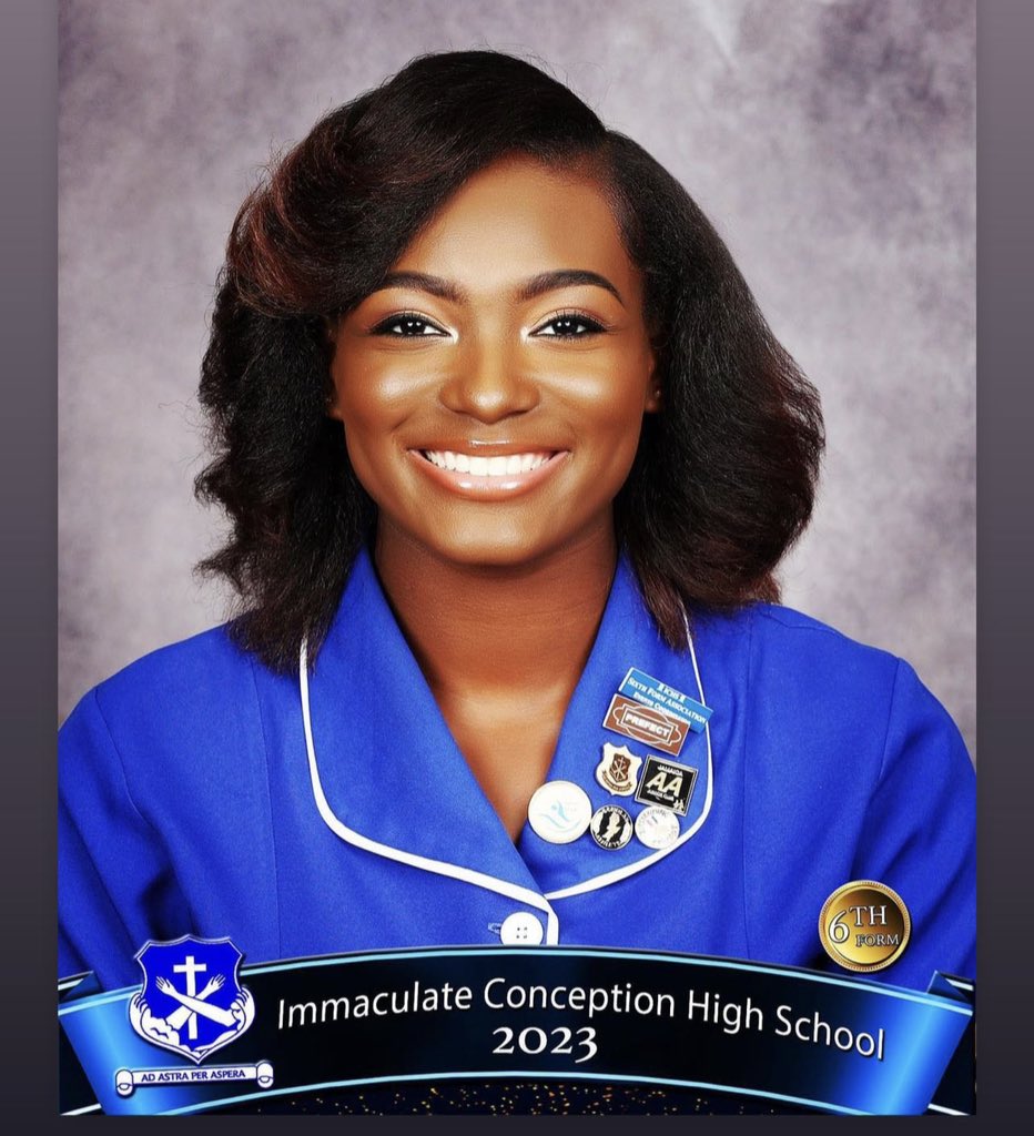 ✨Another Dr Law smile worthy of graduation!✨ 
 #perfectsmile #greatface #annalawgraduate #alignorthodontics #aligninternational #fyp #explorepage #annalaworthodontic #instagramorthodontist  #jamaicanorthodontist