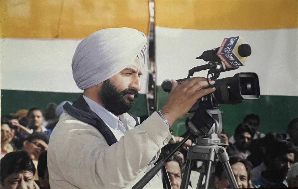 danewaliaswaran's tweet photo. When #pd150 took over #betacam in #2001 https://t.co/Kq0BJ42T1a