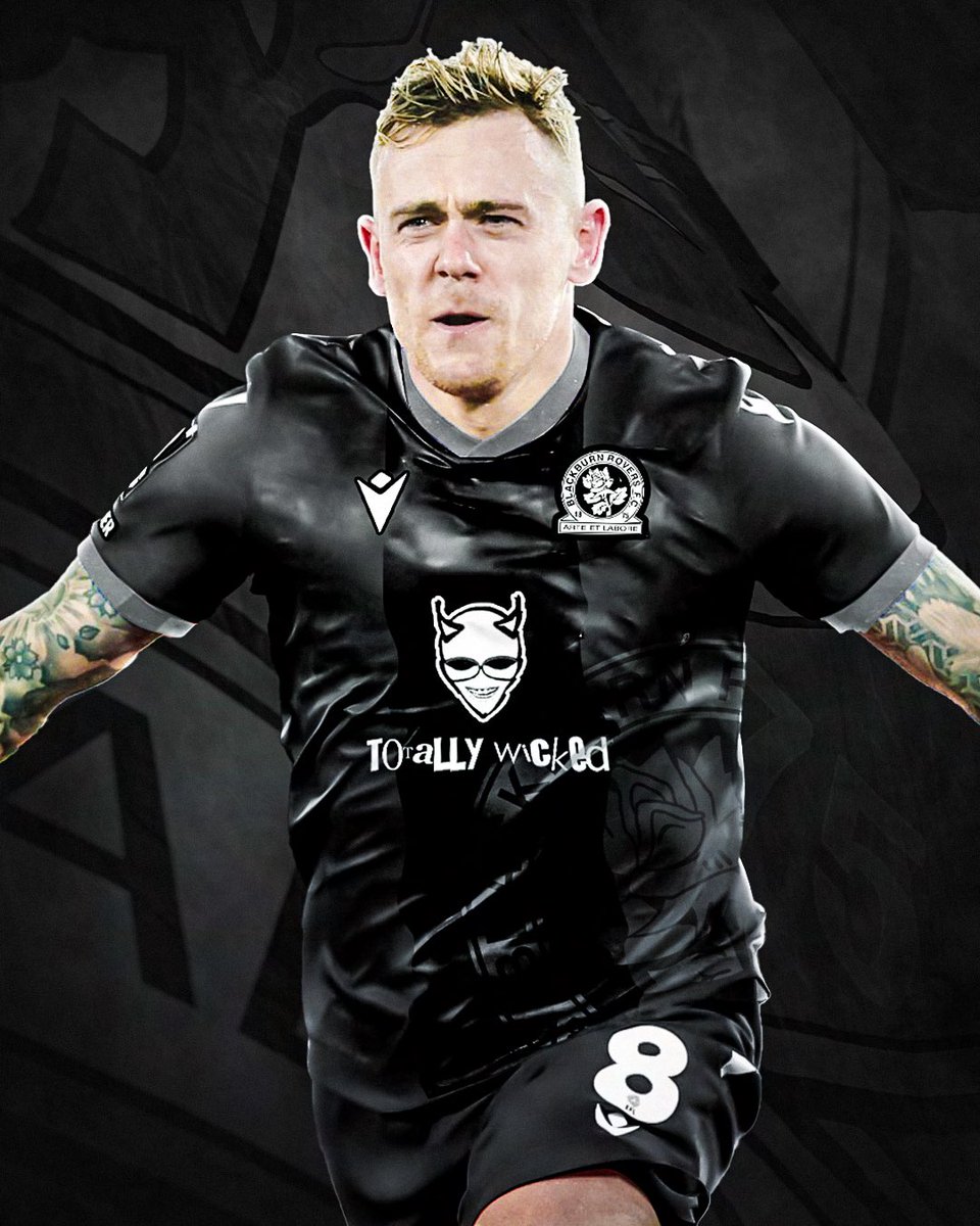 allrovers_'s tweet photo. ROCKING UP TO ROTHERHAM IN BLACK? ⚫️

What do we think to an all black and white away strip this season Rovers fans? 👀

#rovers https://t.co/oj4bYYdb9p