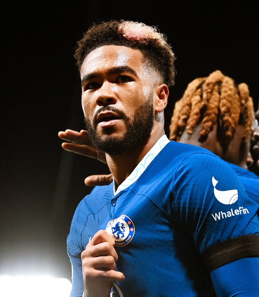 HarryCFC170's tweet photo. Reece James on the future at Chelsea Football Club:

"With the team we're building, the structure, the young players - once we play together for a longer period of time, we're gonna be one of the best teams in the world. I don't think there's a trophy we can't win"

Love this💙💪 https://t.co/Yysl9vyUFY