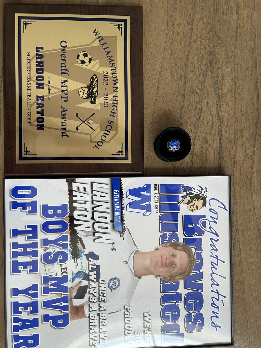 LandonEaton12's tweet photo. Super grateful and honored to win male MVP of the year, thank you braves sports for everything❤️ @BraveBSoccer @BravesBBBall @whsbravessports https://t.co/UlNlnxnI2d