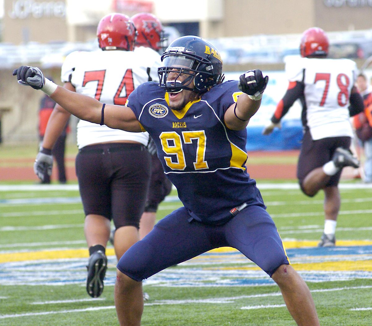 racersfootball's tweet photo. 🤩 A huge good luck to Racer Legend @A_Train_92 making his UFC Debut today!

Racer Nation is behind you all the way 😤

#UFCJacksonville | #GoRacers🏇 https://t.co/6thRkTmMmW