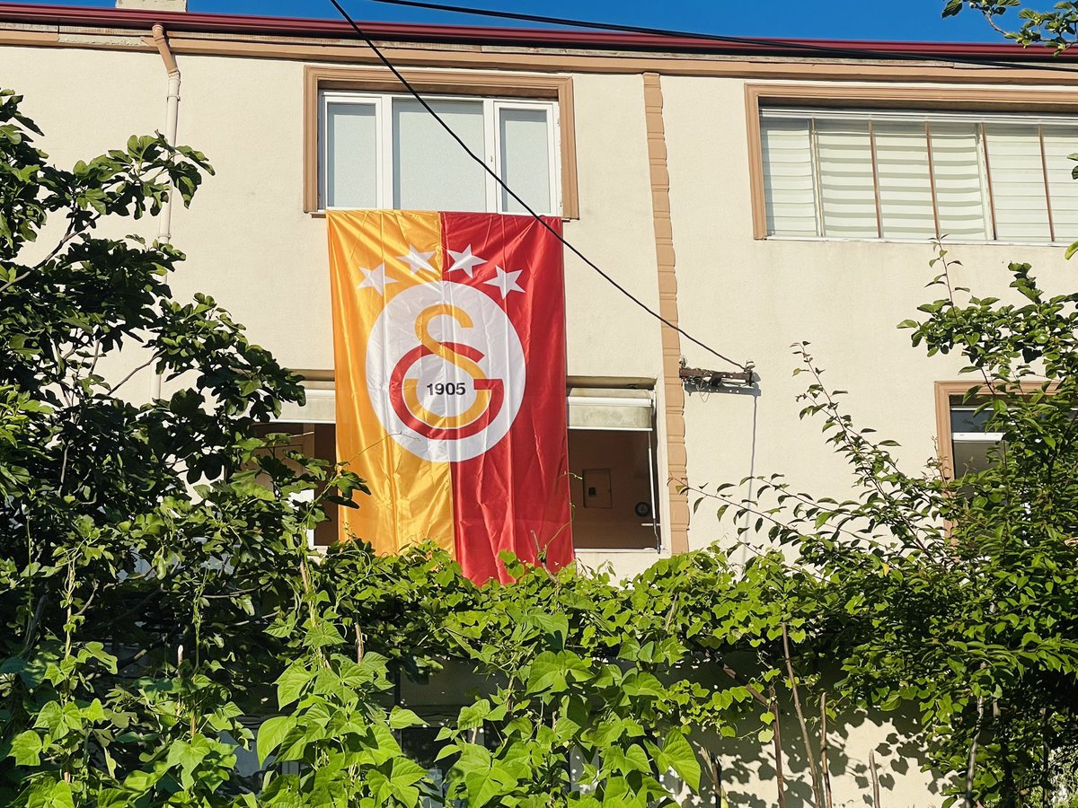 📍 Muş
📍 Mersin
📍 İzmir
📍 Zonguldak

Sen de #AsBayraklarıAs etiketiyle şanlı bayrağımızın fotoğrafını paylaş, yayınlayalım.