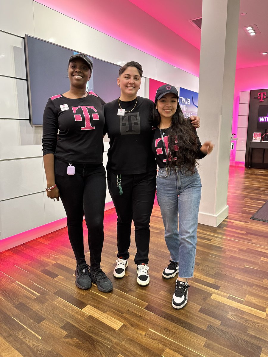 Bittersweet day for Millenia, saying goodbye to Paola Martelo, Keep up all the awesome work at your new job! I know you'll continue to motivate others to reach their goals and be a positive role model. We’ll miss you!