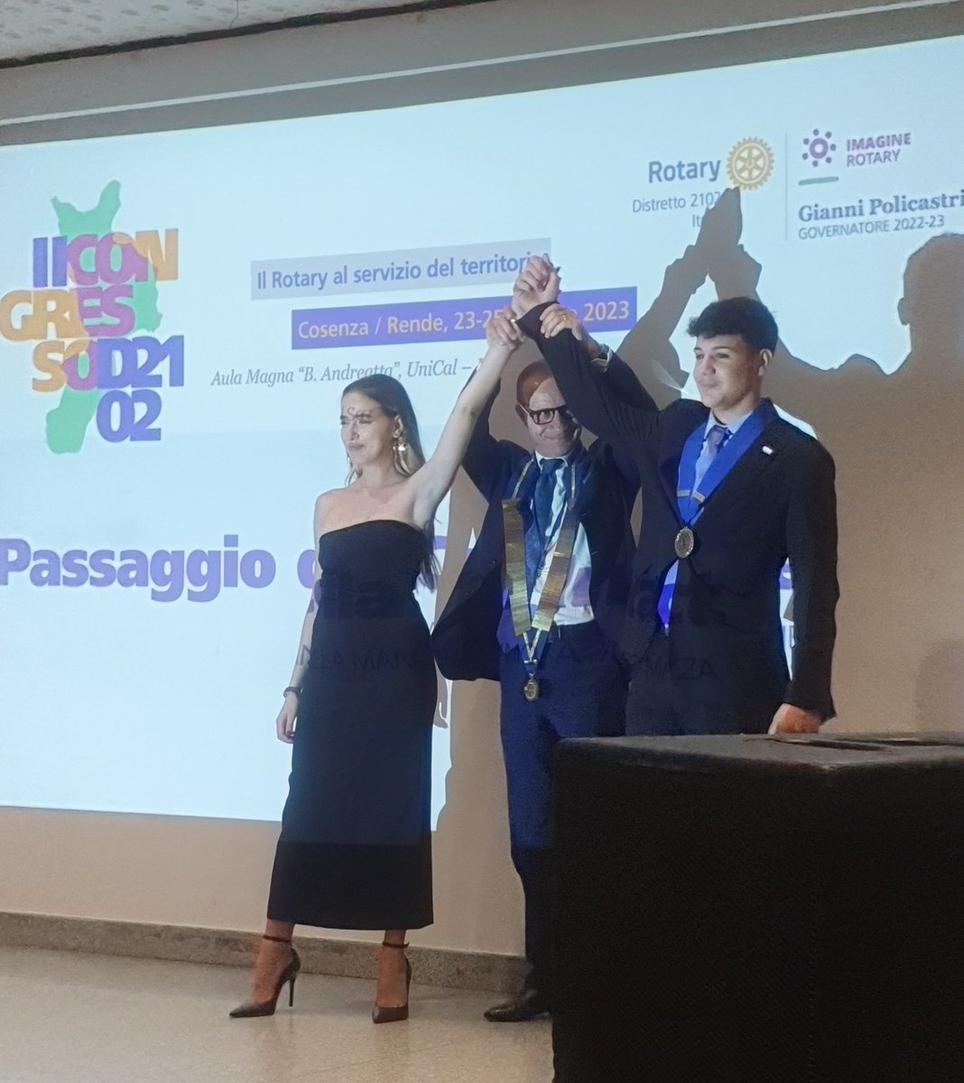 Passaggio del Collare Interact - da Angela Mannarino a Pietro Mazza 
#IICongressoDistrettualeRotary 
#ImagineRotary #EnjoyRotary #Rotary #Rotaract #Interact #Distretto2102