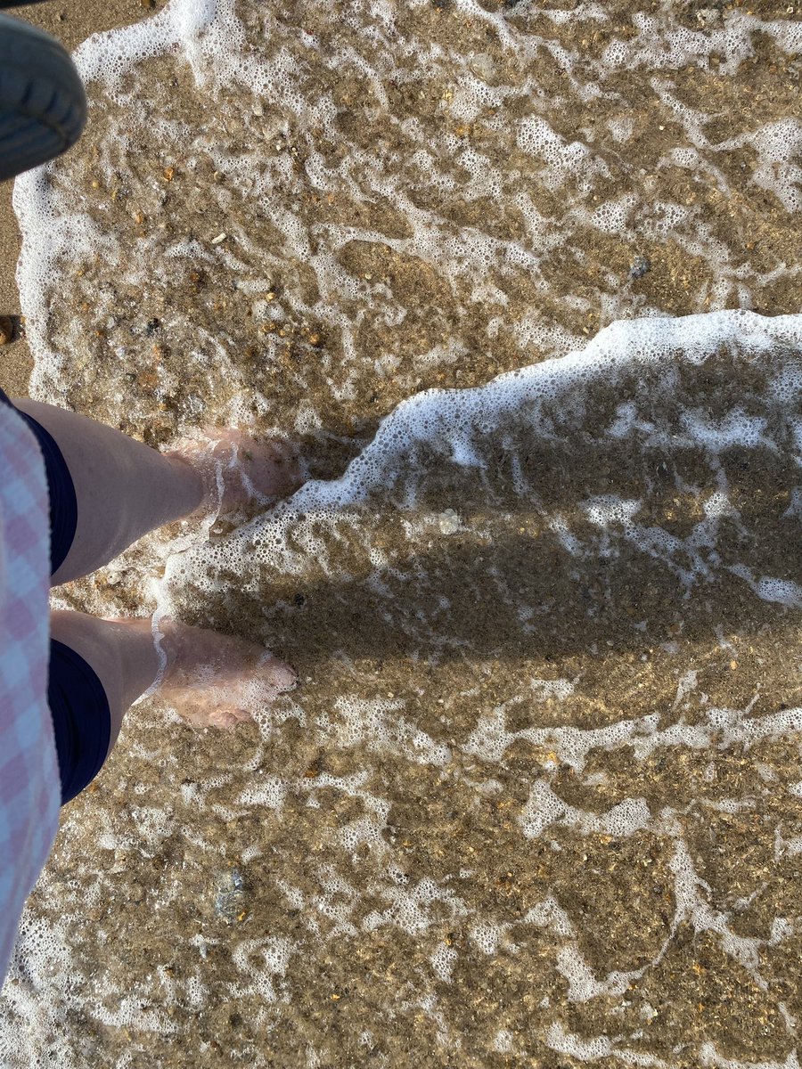 Lovely day with my training teams in Gt Yarmouth. Lots of discussion &amp; helpful sessions on neurodiversity &amp; challenging conversations from the RTLs. Of course we had a paddle! #MySJADay @SJAIntTraining <a href="/SJATrainingEast/">SJA East training</a> <a href="/SJALonTraining/">SJALondonTraining</a>  <a href="/the_emmahall/">Emma Hall</a> <a href="/IsonSimon/">Simon Ison M.St.J</a> @Norton66Norton