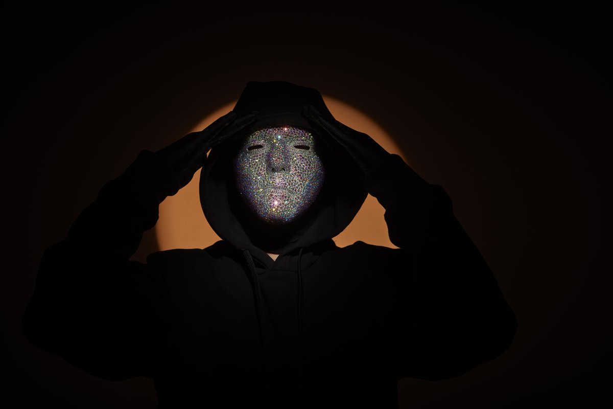 Teatro Madrid (@teatromad) on Twitter photo ESTRENO - 'Matías Umpierrez: Eclipse' 🎭 Una conferencia, una performance, un concierto de ficciones inspirado en historias de máscaras reales o no, físicas o virtuales. Descúbrelo todo sobre esta pieza de Matías Umpierrez en el <a href="/TeatroEspanol/">Teatro Español</a> 👉 bit.ly/46ghn5R ESTRENO - 'Matías Umpierrez: Eclipse' 🎭 Una conferencia, una performance, un concierto de ficciones inspirado en historias de máscaras reales o no, físicas o virtuales. Descúbrelo todo sobre esta pieza de Matías Umpierrez en el <a href="/TeatroEspanol/">Teatro Español</a> 👉 bit.ly/46ghn5R