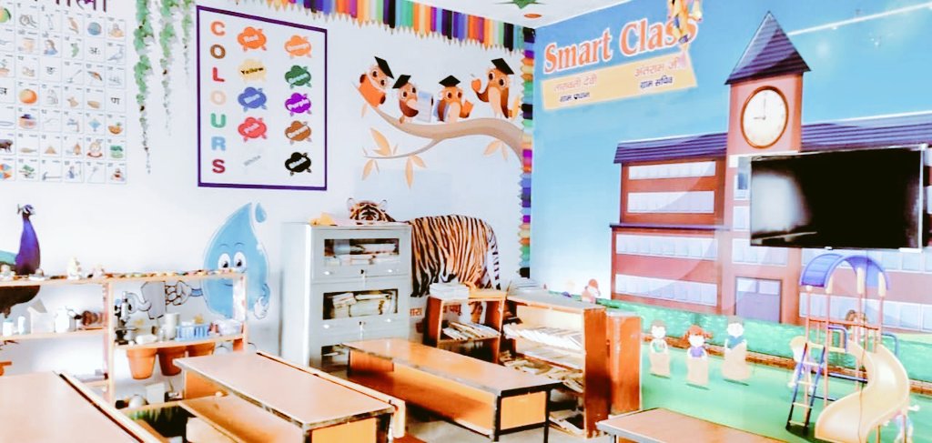 CdoRampur's tweet photo. 📚#SmartClasses📚
👉विशेषताओं से युक्त ग्राम- अहमदनगर खेड़ा, विकास खंड - चमरव्वा का #smartclass।
🖨️ #Projector
💻 #ComputerSystem
🗃️ #Furniture
🧮 #AttractiveNoticeBoard
#smartclass_rampur
@UPGovt @ChiefSecyUP
@CMOfficeUP
@basicshiksha_up @Comm_Moradabad @RampurDm https://t.co/qtEaswxGOY