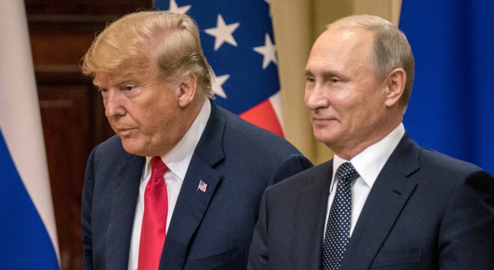 Reminder - this is Donald Trump, the Leader of the Republican Party, with Putin in #helsinki 
How can anyone support this? #Russia #RussiaCivilWar https://t.co/Z0CrYhIlXc