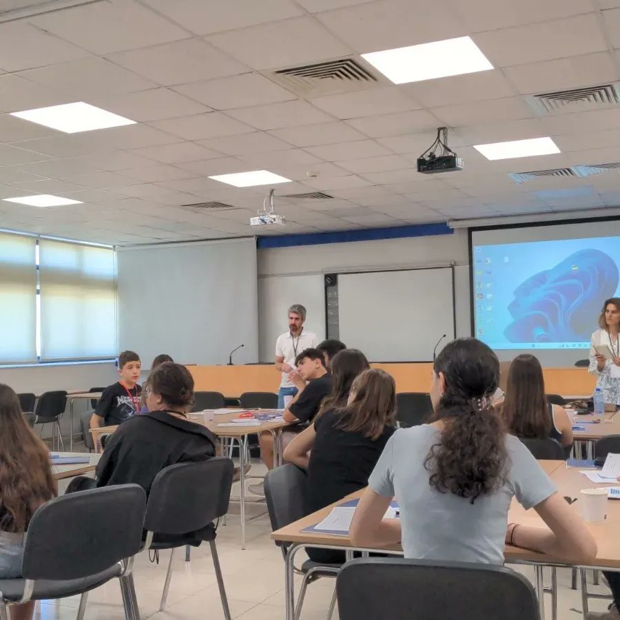 Με επιτυχία διεξήχθη σήμερα η πρώτη συνάντηση της ομάδας CYberSafety Youth Panel Κύπρου για την περίοδο 2023 - 2024.