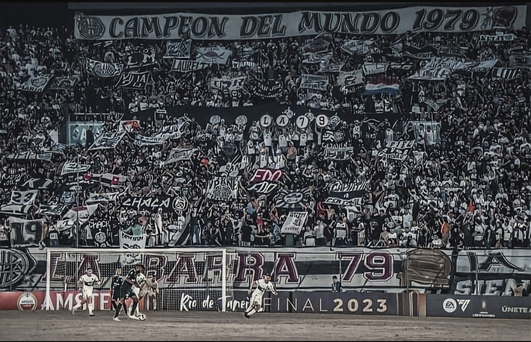 Ya va salir, ya lo verán es el campeón continental 🏆⬜⬛

#Olimpia #ÑandeFranja