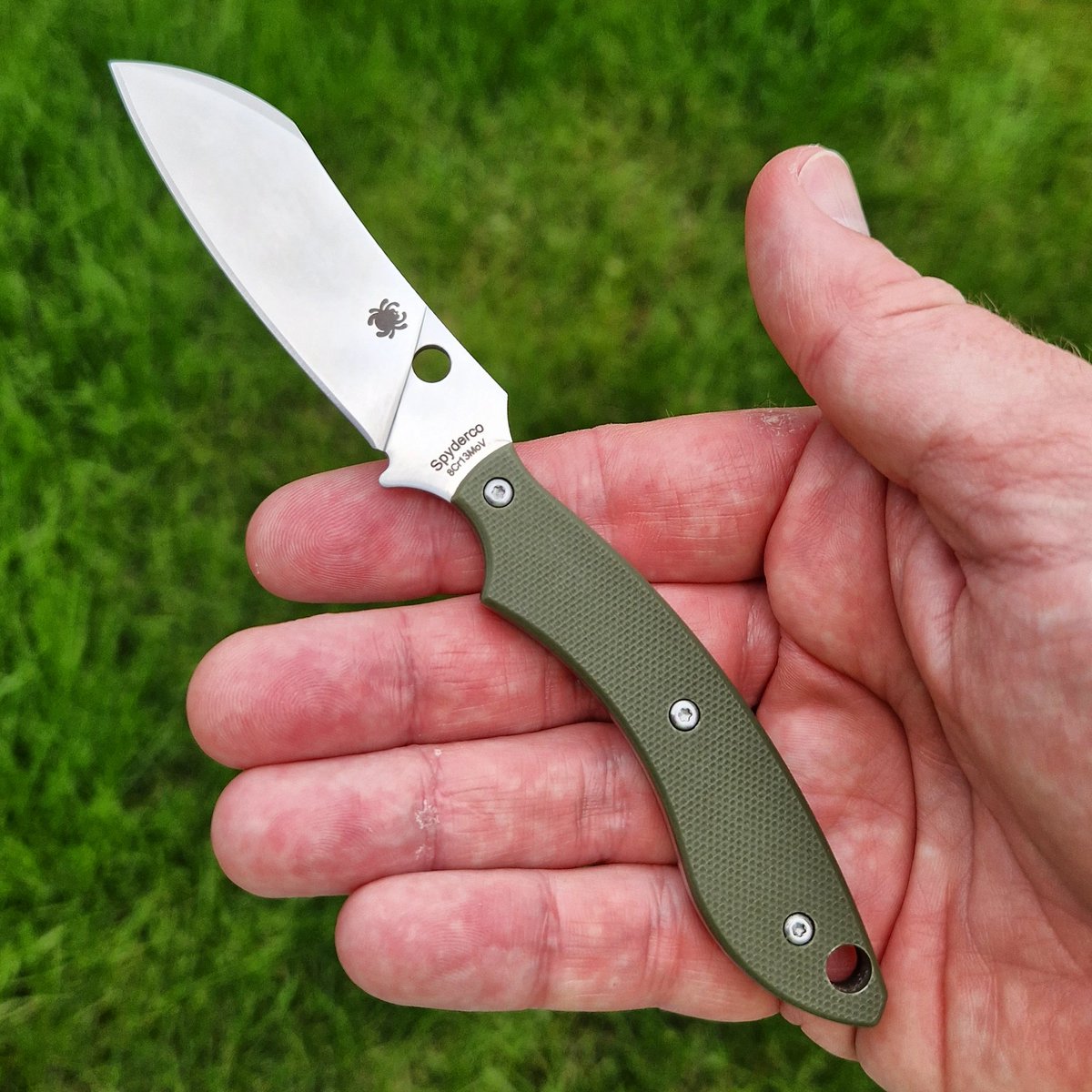 I simply had to get a #spyderco #stok. Not only is it a great little fixed blade, but it's also designed by a great guy!