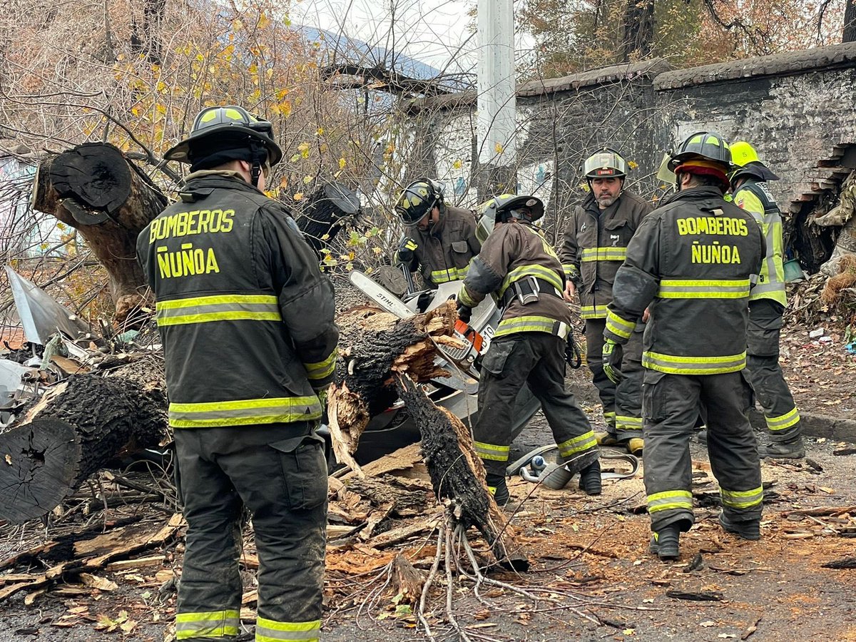Cuerpo de Bomberos de Ñuñoa tweet media