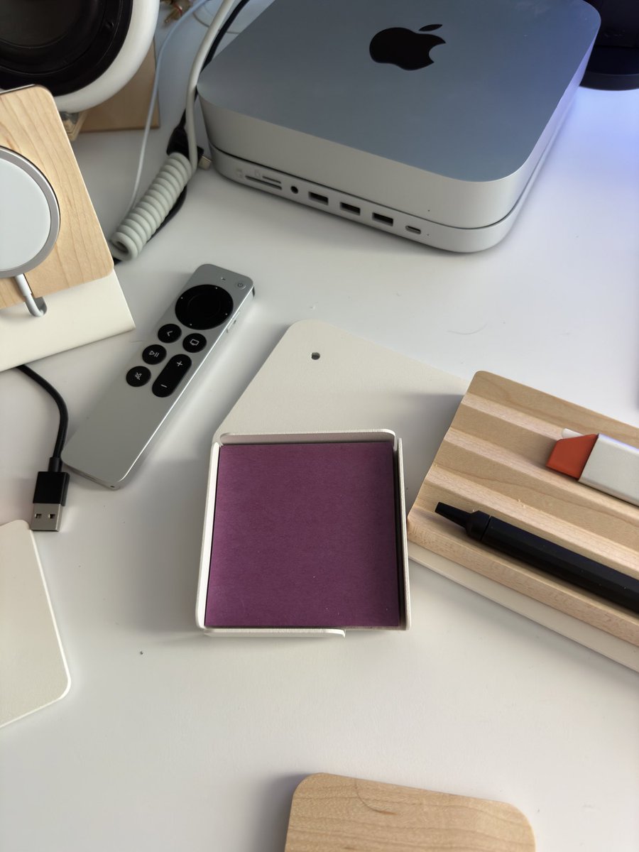 TN9Design's tweet photo. @ugmonk Out of curiosity, does the little hole in the corner of the flat metal base surfaces serve a specific purpose or is it some kind of byproduct from the manufacturing process? https://t.co/nsjc3HtV3Q
