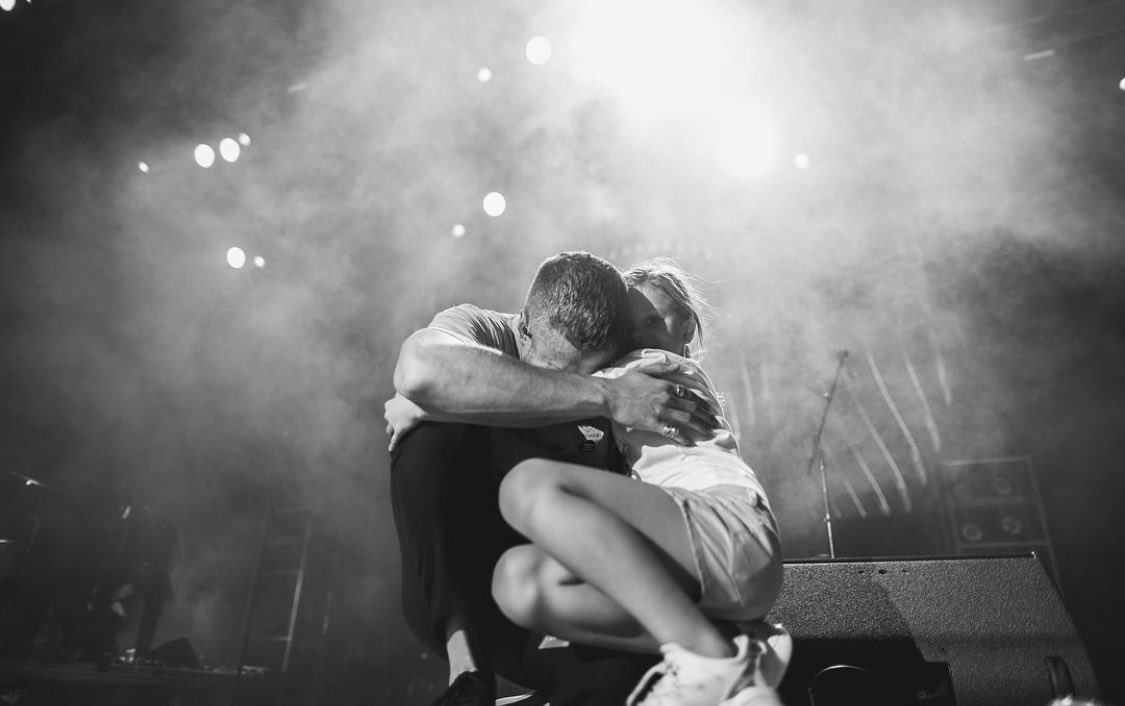 Dan suffered an emotional breakdown at the 2019 LoveLoud festival. He was comforted by his daughter Arrow. Heartbreaking… 😢