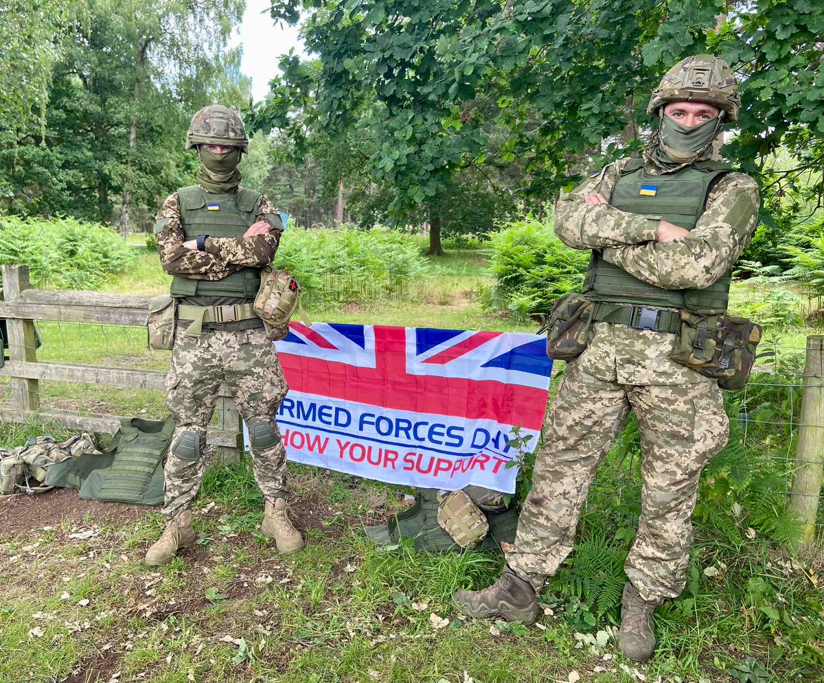 Across the country #ArmedForcesDay has been marked. Today, like everyday, troops were busy training Ukrainian recruits, pausing only briefly to mark the day alongside our Ukrainian friends. #ArmedForcesWeek