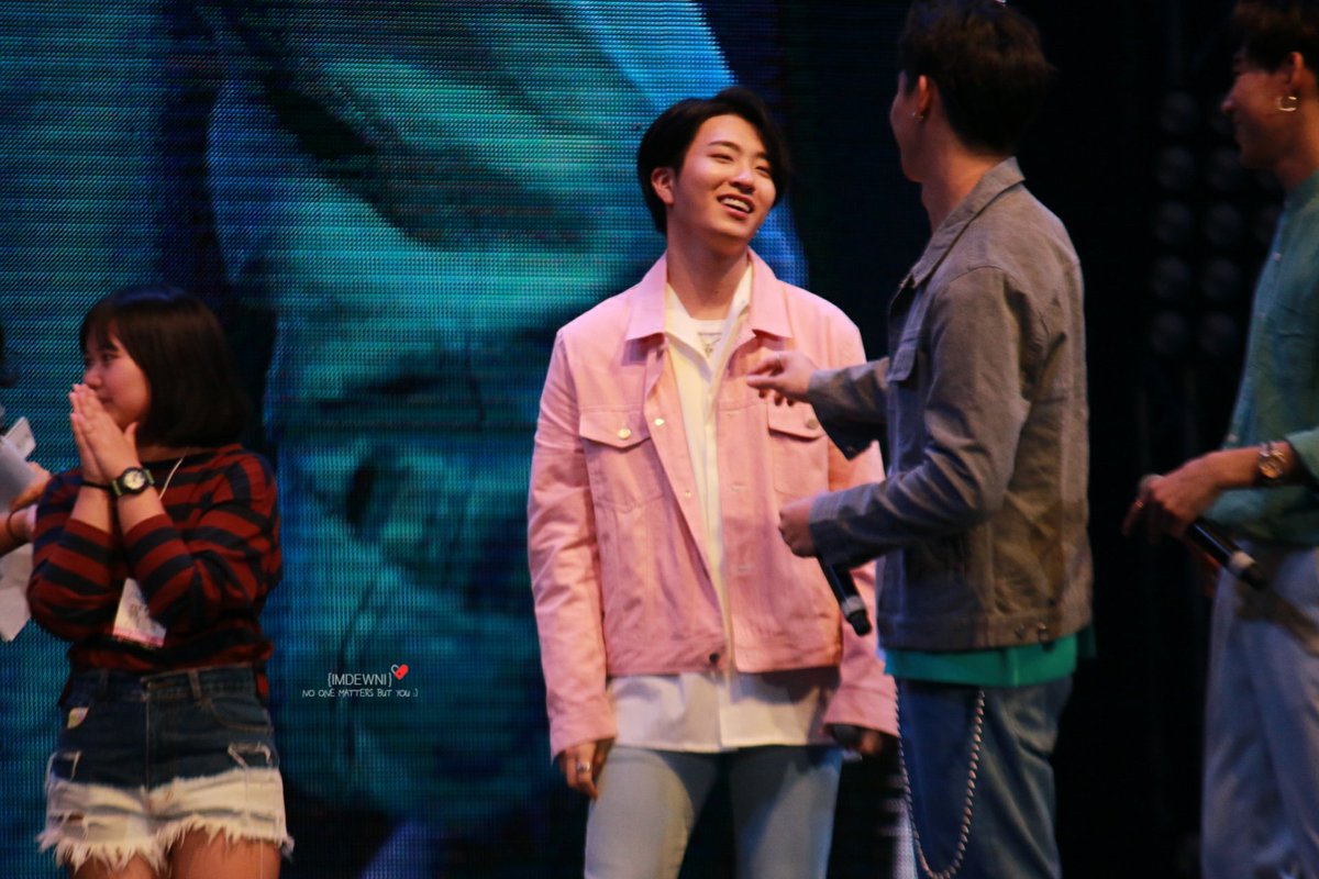 이 날 정말 뭐였을까
이 세상에 둘밖에 없으셨어요 아주