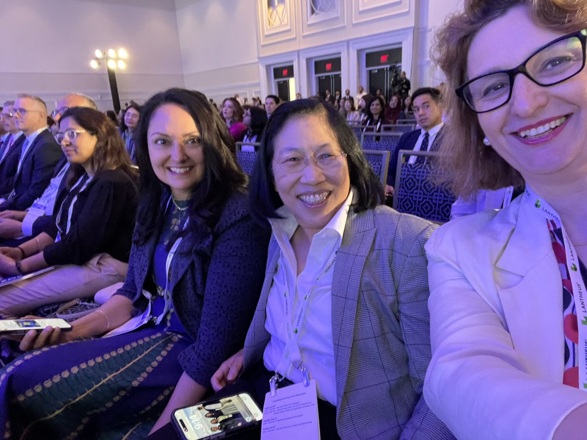 Congratulations to <a href="/hahn_rt/">RTHahnMD</a> for this well deserved recognition at #ASE2023 and a privilege to be here to congratulate her in person with excellent friends and colleagues <a href="/iamritu/">Ritu Thamman MD</a> <a href="/SLittleMD/">Stephen Little, MD</a> <a href="/EACVIPresident/">EACVI President</a> <a href="/ASE360/">American Society of Echocardiography</a> <a href="/crfheart/">Cardiovascular Research Foundation</a> <a href="/AnnaSannino1985/">Anna Sannino MD PhD FASE</a> <a href="/p_grayburn/">Paul Grayburn</a> <a href="/DonalErwan/">Donal</a> <a href="/Cosyns/">Cosyns Bernard</a>