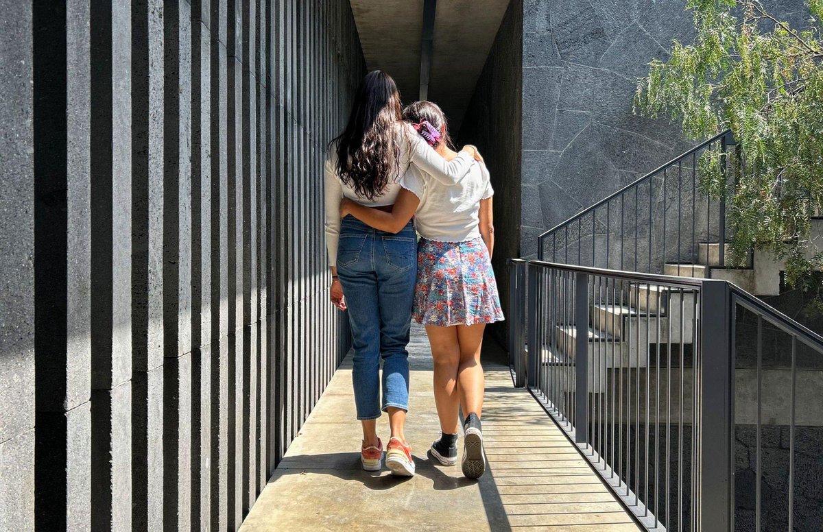 anahuacalli's tweet photo. En el #Anahuacalli, celebramos la #diversidad, esa que resalta nuestra riqueza humana. 𝗔𝗾𝘂í, 𝘁𝗼𝗱𝗲𝘀 𝗰𝗼𝗻𝘃𝗲𝗿𝗴𝗲𝗻.
Ven y descubre la belleza en nuestras diferencias.
🌿 #ConoceElAnahuacalli
🪨 #NuncaSolo #AlmaAllen #ArteContemporáneo
🇲🇽 #Coyoacán #VisitMexico #travelphoto #Photo #Mexican #CDMX #México
🧳 #travel #Coyoacán #. #Museo #MuseosCDMX #travelgram
🏳️🌈 #pride #lgbt #loveislove #love #lovewins #orgullo