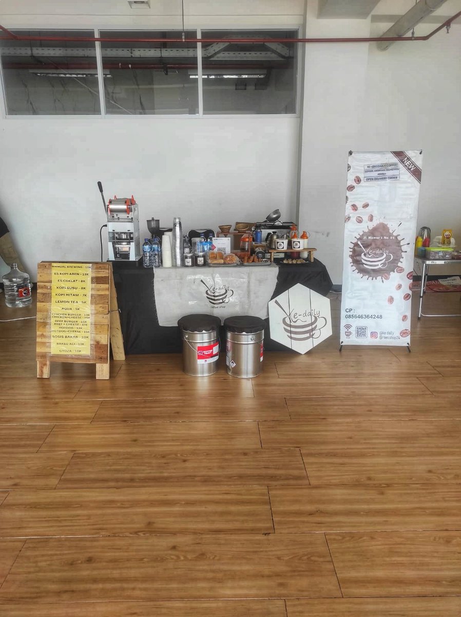 Kedailycoffee's tweet photo. Jangan lupa hadir gengs @Kedailycoffee ada di Malang Creative Center Lt 7 sampai besok, di acara Malang Film Festival 2023
Nonton film sambil nyemil emang paling cocok 🔥

Cc pak @yusufgunawan https://t.co/4jUrRe2pxU