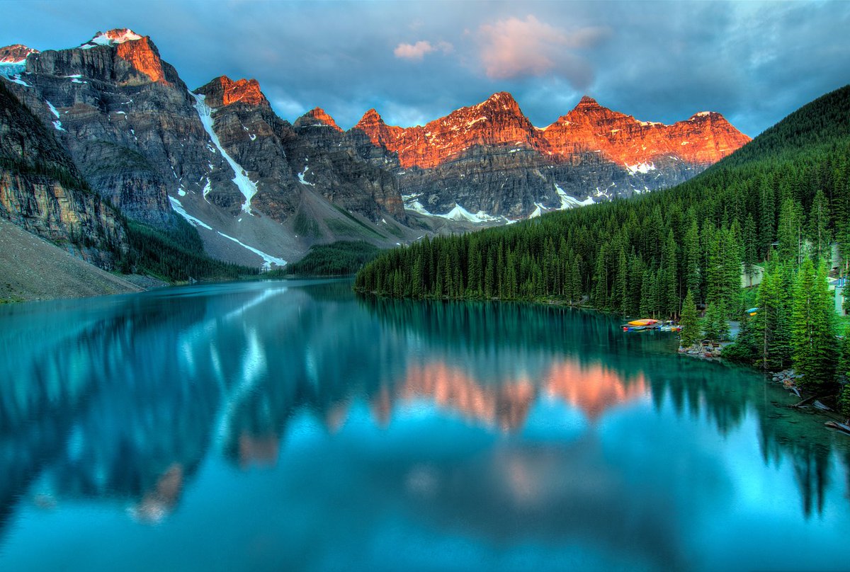 GreenEmerging's tweet image. A beautiful lake at Alberta, Canada.
-
-
#canada #alberta #lake #transquility #peace #serenity #beautiful #nature #gogreen #motherearth #zen #breathtaking #naturelovers #scenic #mountain #pinetree #naturephotography #wild #wilderness #sustainability #greenery #emerginggreen #eco