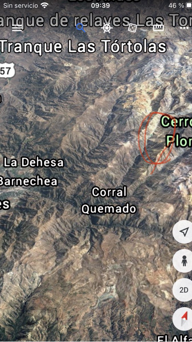 La empresa se comprometió a sacar los relaves sobre Santiago al año 2015, aún no lo ha hecho. Esto significa que seguimos viviendo bajo la amenaza de una catástrofe ambiental y humana. Es necesario que se tomen medidas urgentes para evitar que esto suceda.