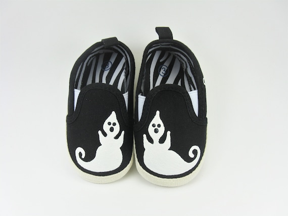 boygirlboygirldesign (@boygirlboygirld) on Twitter photo Halloween Ghosts Crib Shoes, tinyurl.com/2gvfntqq via <a href="/EtsySocial/">EtsySocial</a> #etsymntt #etsysocial #HalloweenGhosts #CribShoes Halloween Ghosts Crib Shoes, tinyurl.com/2gvfntqq via <a href="/EtsySocial/">EtsySocial</a> #etsymntt #etsysocial #HalloweenGhosts #CribShoes