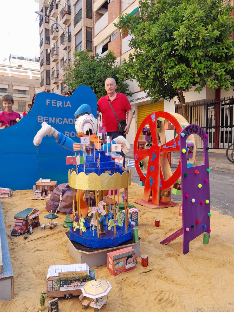 FallaBSR's tweet image. Hui, día de Sant Joan, a banda de felicitar a tots en la seua onomàstica, vos deixem imagens de nostra foguera... Quina pena que no passen els jurats hui...
#Falles24 #FallaBSR #JuntsMolemMes #SantJoan2023