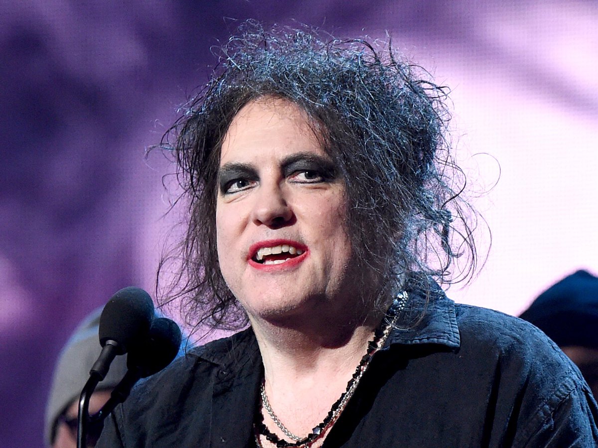 musictrendscol's tweet photo. #IMPORTANTE: Robert Smith confirma que todos los shows de @thecure por LATAM tendrán una duración mínima de 2 horas y media (150 minutos) 🚨🥹

Además invita al público a disfrutar de artistas como Twilight Sad, Just Mustard, Slowdive y más 🔥 https://t.co/nhgp0TOA6D