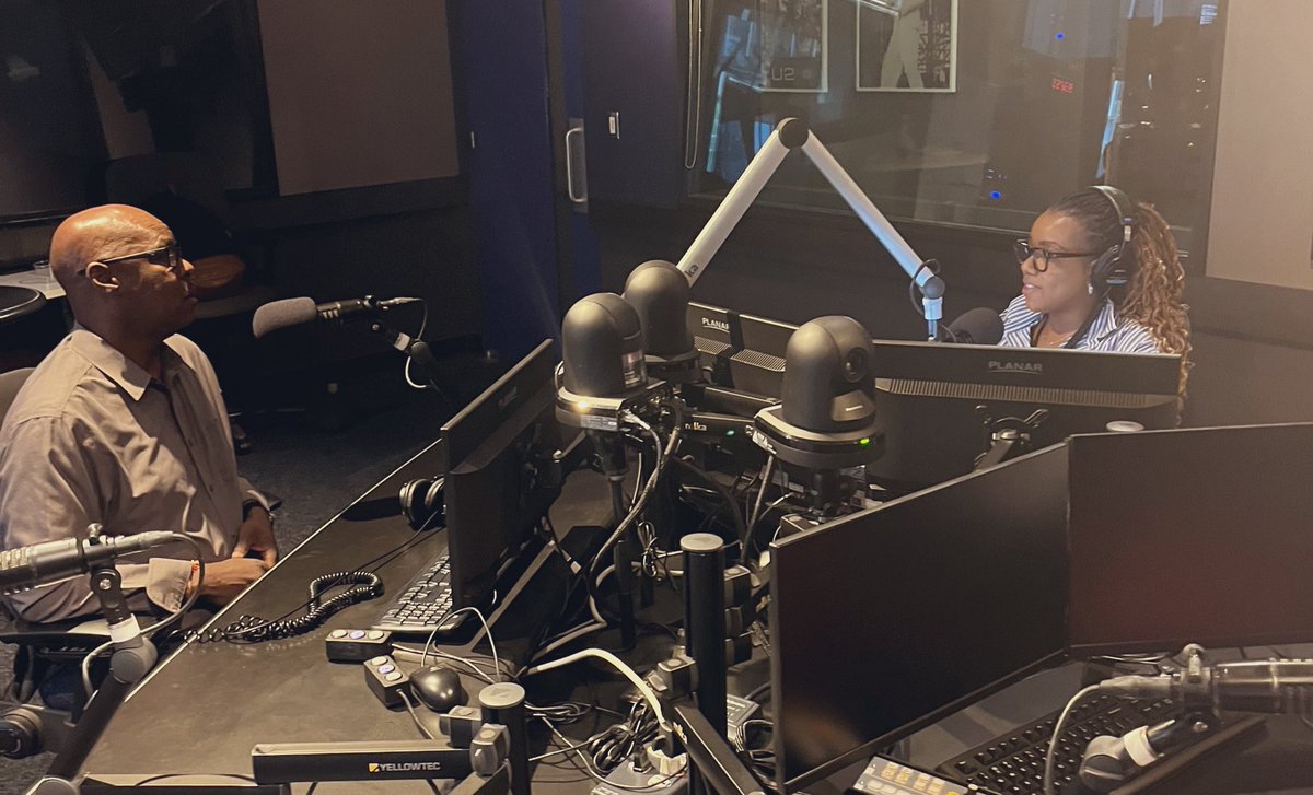 Mark Saunders tweet media