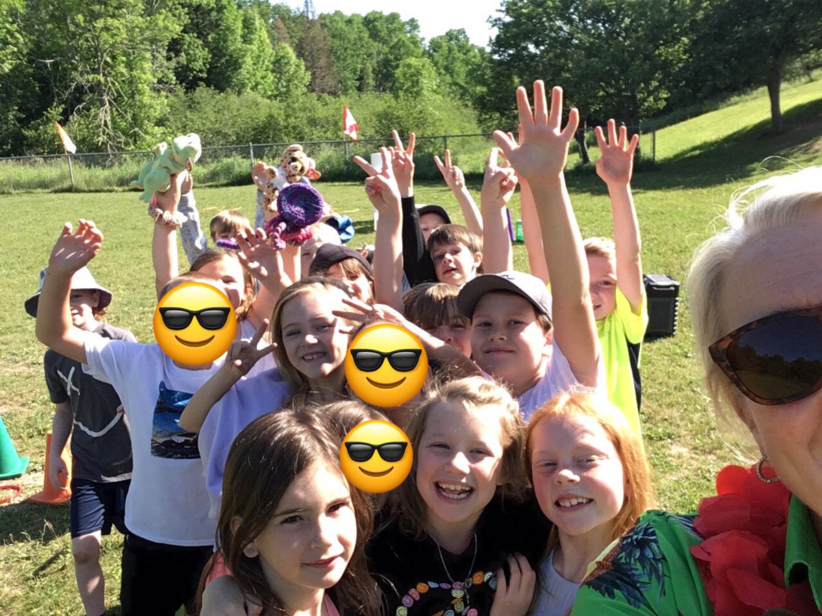 DATL_Physed's tweet photo. Goodbye &amp; good luck to our “graduating” gr 2 Ss heading up the road to @hamptonelem . You will be missed! It was a fun final #physed class of backyard games &amp; activities. #stayactive 🥏🎯🧱⚾️ @ASDS_PhysEd @LeatherbarrowPS https://t.co/IqTwGeoJ6t