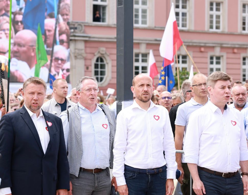 Hymn: Polska naszych sercach
#PolskaWNaszychSercach