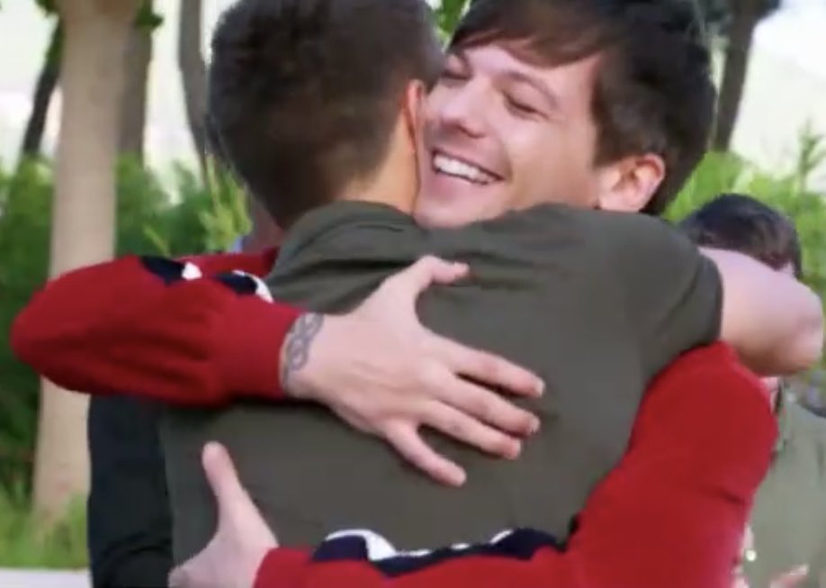 WE LOVE YOU LOUIS #thegreatest 
#LouisTomlinson #judgelouis