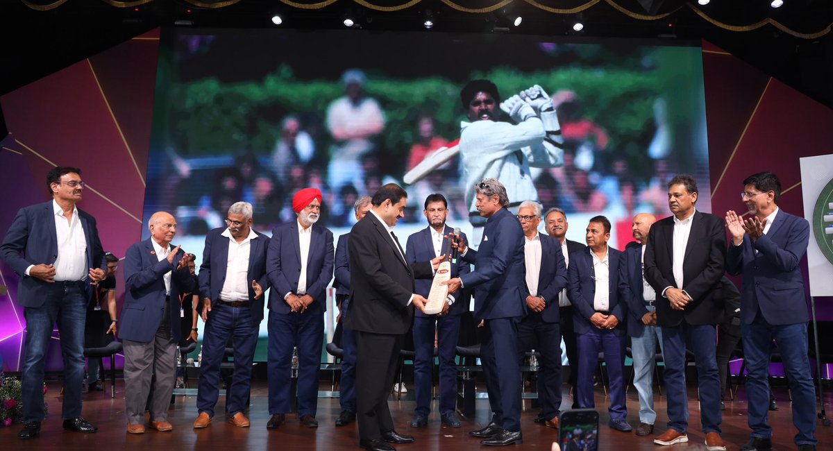 gautam_adani's tweet image. Honoured by the presence of the Heroes of India&apos;s 1983 World Cup triumph on Adani Day. Their grit and resilience inspired an entire generation of Indians to think big. Privileged to join them in wishing our team victory at the 2023 Cricket World Cup. #JeetengeHum