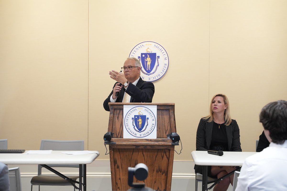 Latinos4Ed's tweet photo. Our CEO, @AmanFernan24, had the honor of participating in a panel at the #StudentPathwaystoSuccess legislative briefing. We firmly believe that every student in MA deserves access to transformative programs and experiences that prepare them for college and careers. @MBAENews https://t.co/JXJQDUND4h