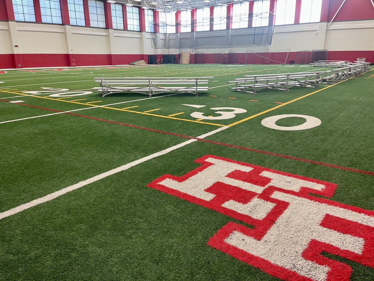 pntrack's tweet image. My speaking venue today. 

#NatCon2023

HF might have the best facilities of any HS in the country. Love their 6-lane 200m indoor track.