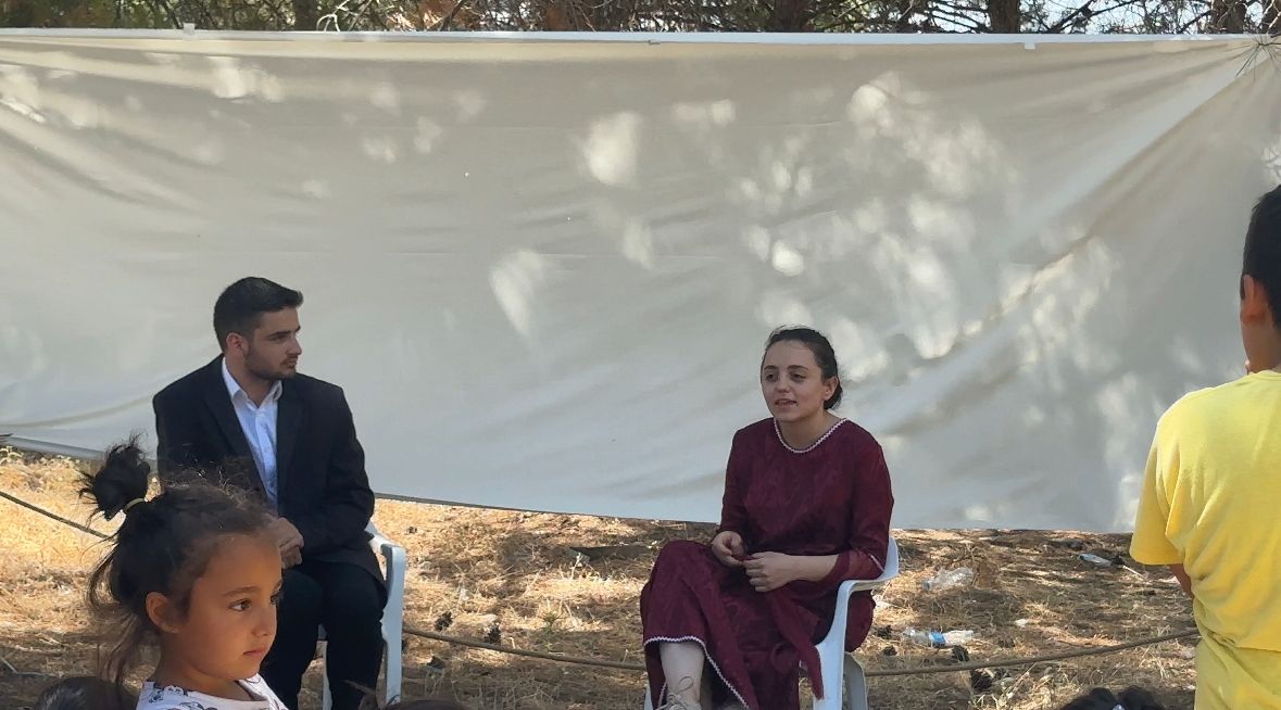 ADKulturTurizm's tweet photo. 🎭 İbn Haldun Üniversitesi Tiyatro Topluluğu öğrencileri, K1 Konteyner Kent'te "SKALA" adlı muhteşem tiyatro gösterisini çocuklarımızla buluşturdu.
#tiyatro #kültür #sanat #Adıyaman #İbnHaldunÜniversitesi #K1KonteynerKent #sanatınbüyüsü https://t.co/F2LtROj8t2