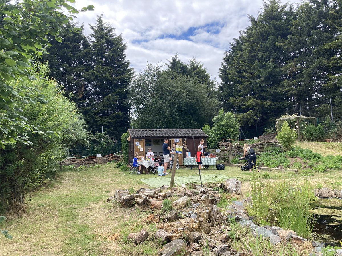 JuliaFras's tweet photo. Well what a fantastic day - my children parading for Armed Forces Day and visiting the amazing ‘a place to grow’ and seeing the difference it makes, so proud of the team for organising a brilliant open day and all they do to make this special place so special #teamblaby @BlabyDC https://t.co/6RZnPXHPmN