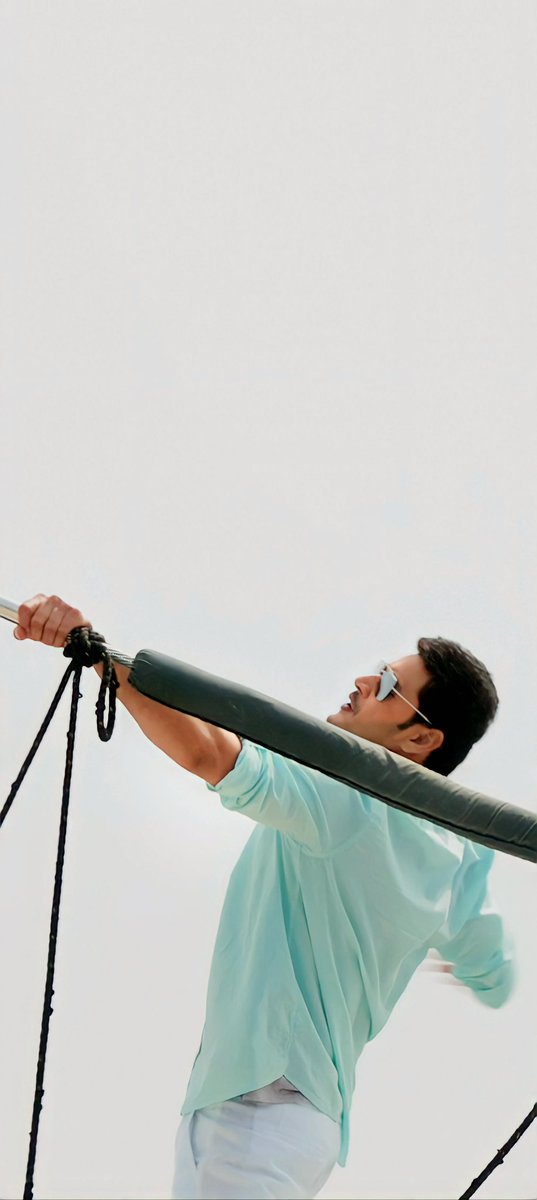 SivaHarsha_23's tweet photo. Beautiful Wallpapers from #BharatAneNenu 🤍✨🕊️

This pair @urstrulyMahesh - @advani_kiara 💓💝

#MaheshBabu #KiaraAdvani  #GunturKaaram https://t.co/FEtgDY8hQU