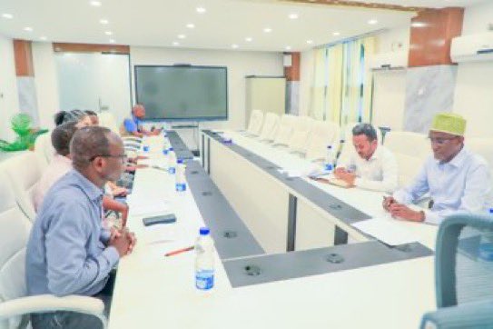 የUNFPA ሀገር ተወካይ የሆኑትን ሚስተር ካፊ ኩዋሜን በጽህፈት ቤቴ ተቀብዬ ውጤታማ ውይይት አድርጌያለሁ። እንዲሁም ማሳደግ ስለሚገባው ድጋፍ ሀሳብ ተለዋውጠናል UNለሚያደርገው ቀጣይ ድጋፍ ምስጋናዬን ማቅረብ እፈልጋለሁ።<a href="/awolarba/">Awel Arba</a>