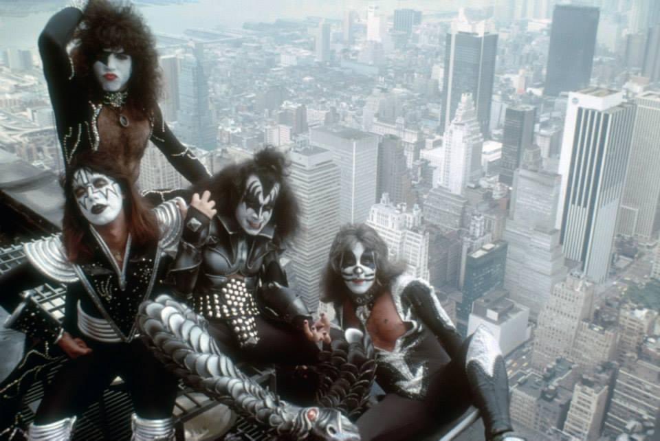 47 years ago today...Barry Levine took this iconic photo of KISS.
#70sKISS