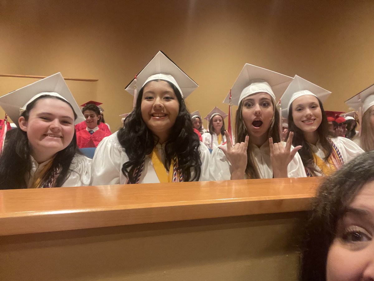 MHSchoirs tweet media