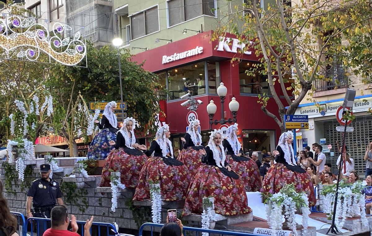 🔥📆Hoy se celebran las #Hogueras2023 en Alicante

… y desde JCS C. Valenciana deseamos que los alicantinos y las alicantinas disfrutéis al máximo de este gran día!!🧡

#Fogueres2023

#JóvenesSomosPresente