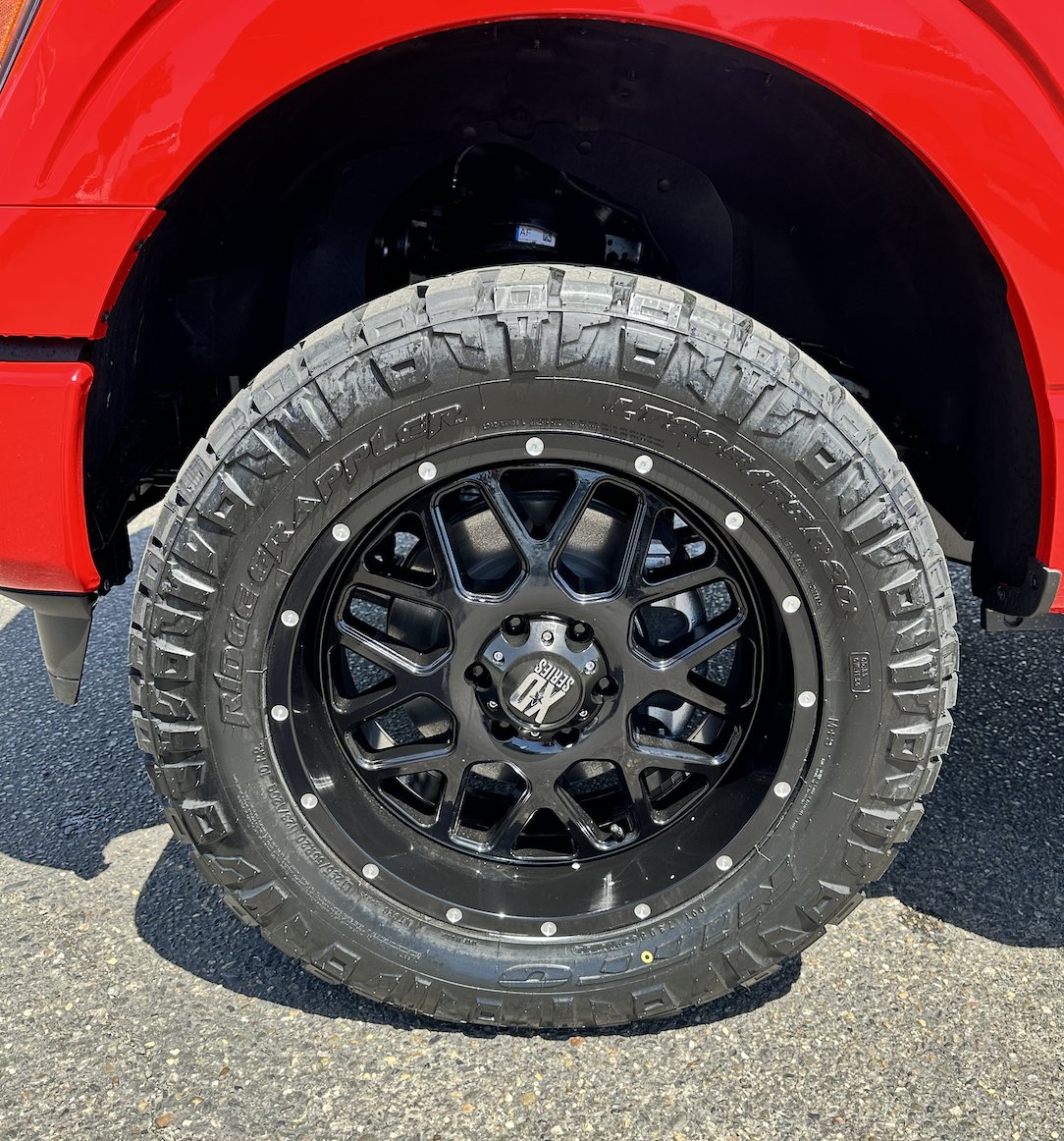 You look good in red 🌶️😍

Ask for Johnson - he's got your 🗝️ to new adventures! #HeritageFord