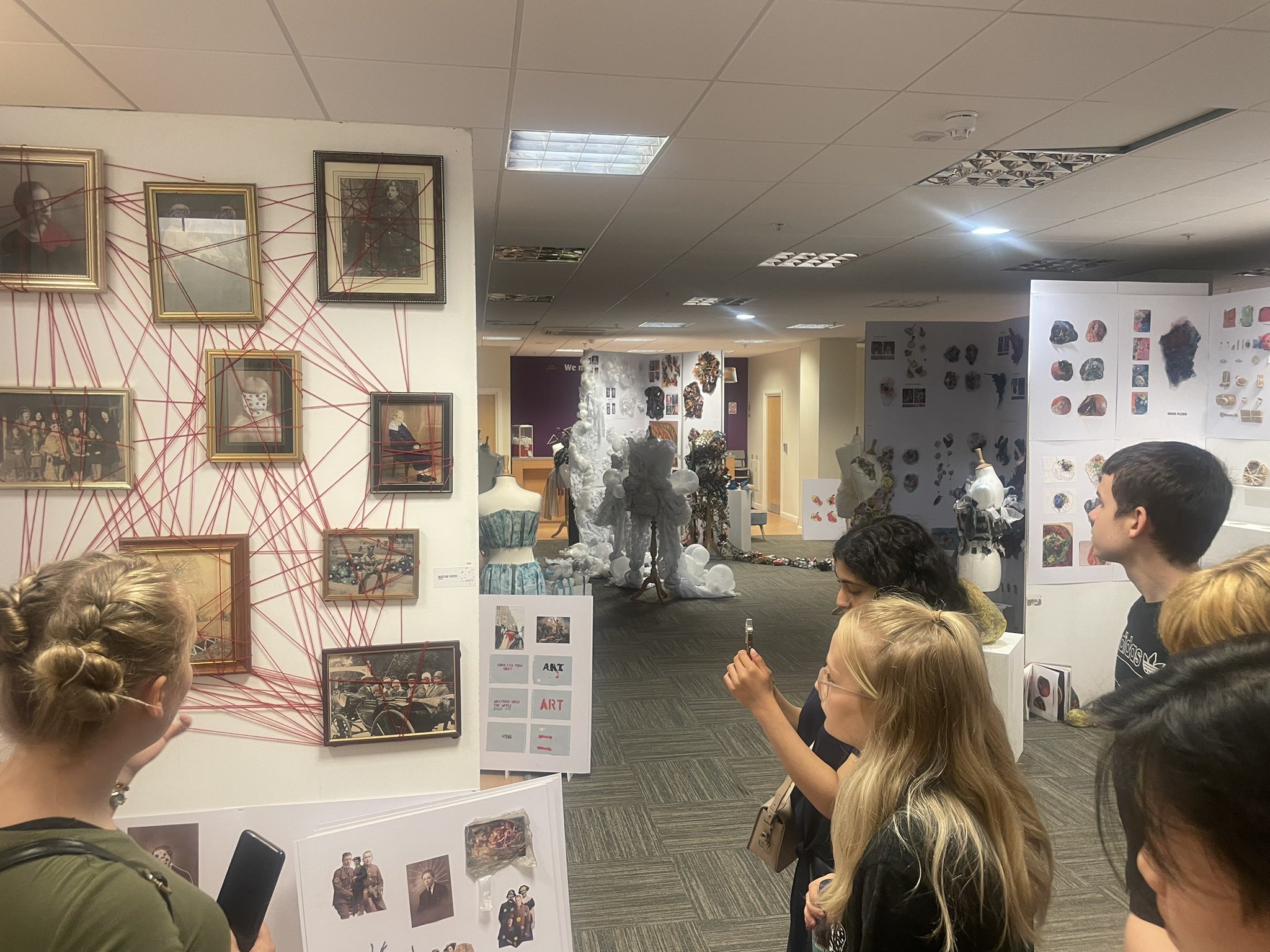 holy-cross-bury-holycrossbury-twitter